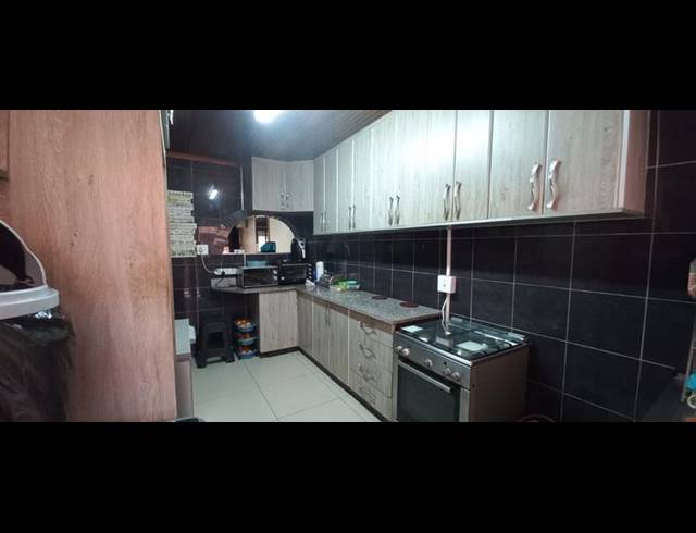 3 BEDROOM PROPERTY TO RENT IN STONEBRIDGE